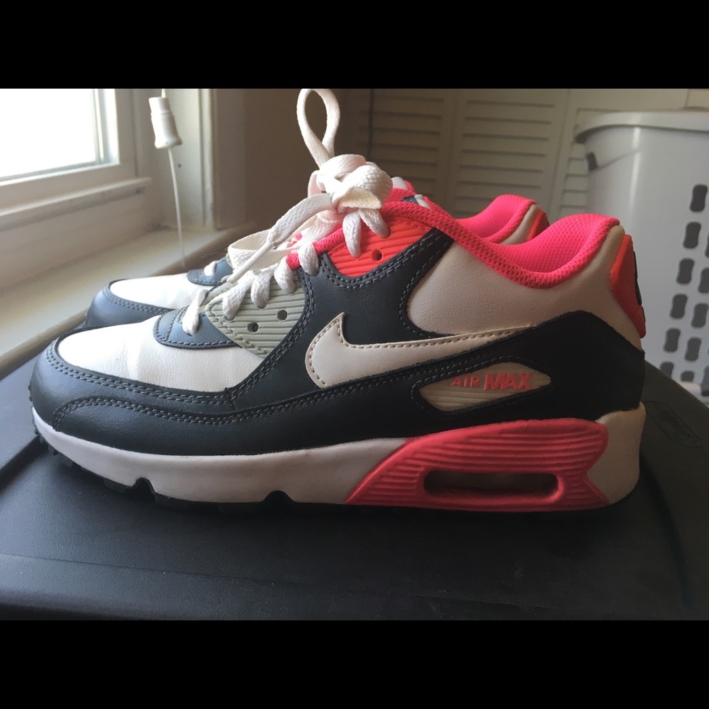 Nike Air Max, Pink Grey and White